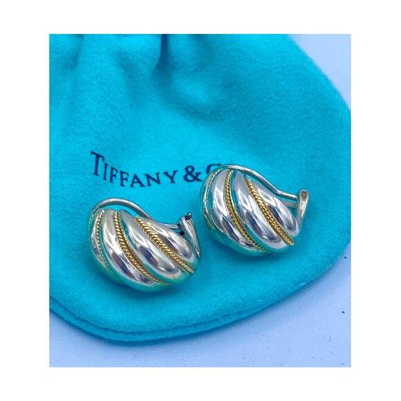Tiffany & Co. Authentic Vintage Gold-Tone Clip-On Earrings - Picture 2 of 10